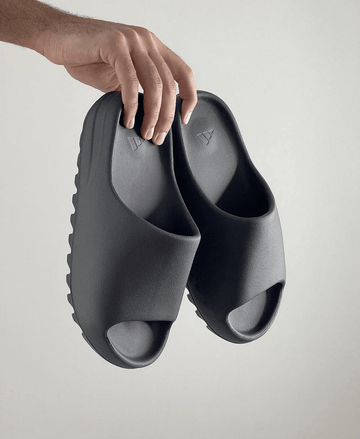 Yeezy Slide rozmiarówka – jaki rozmiar wybrać? Kompletny przewodnik