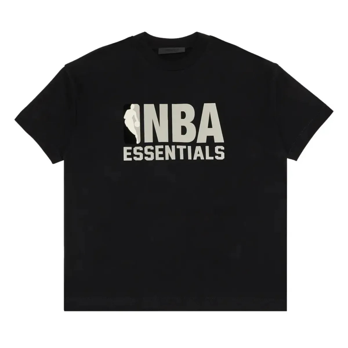 Czarny T-shirt Fear of God Essentials NBA z szarym logo NBA i napisem Essentials.