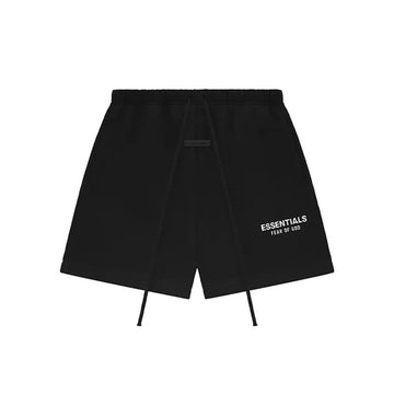 Czarne szorty Fear of God Essentials Classic Sweatshort z białym logo i sznurkami.