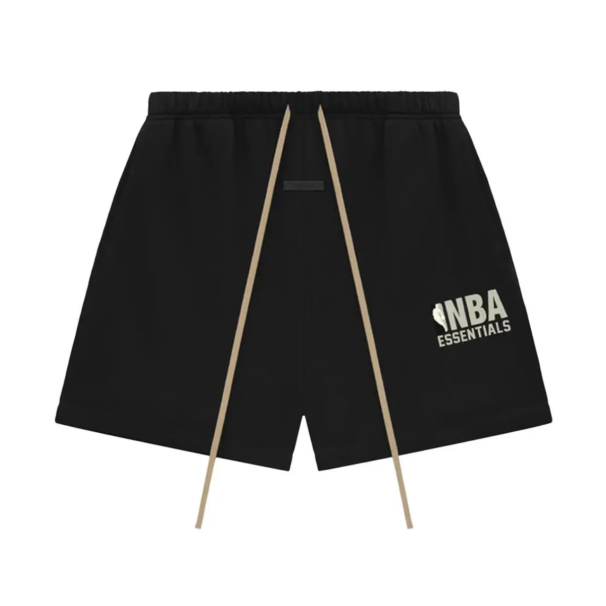 Czarne szorty dresowe Fear of God Essentials NBA z szarym logo i beżowymi sznurkami.