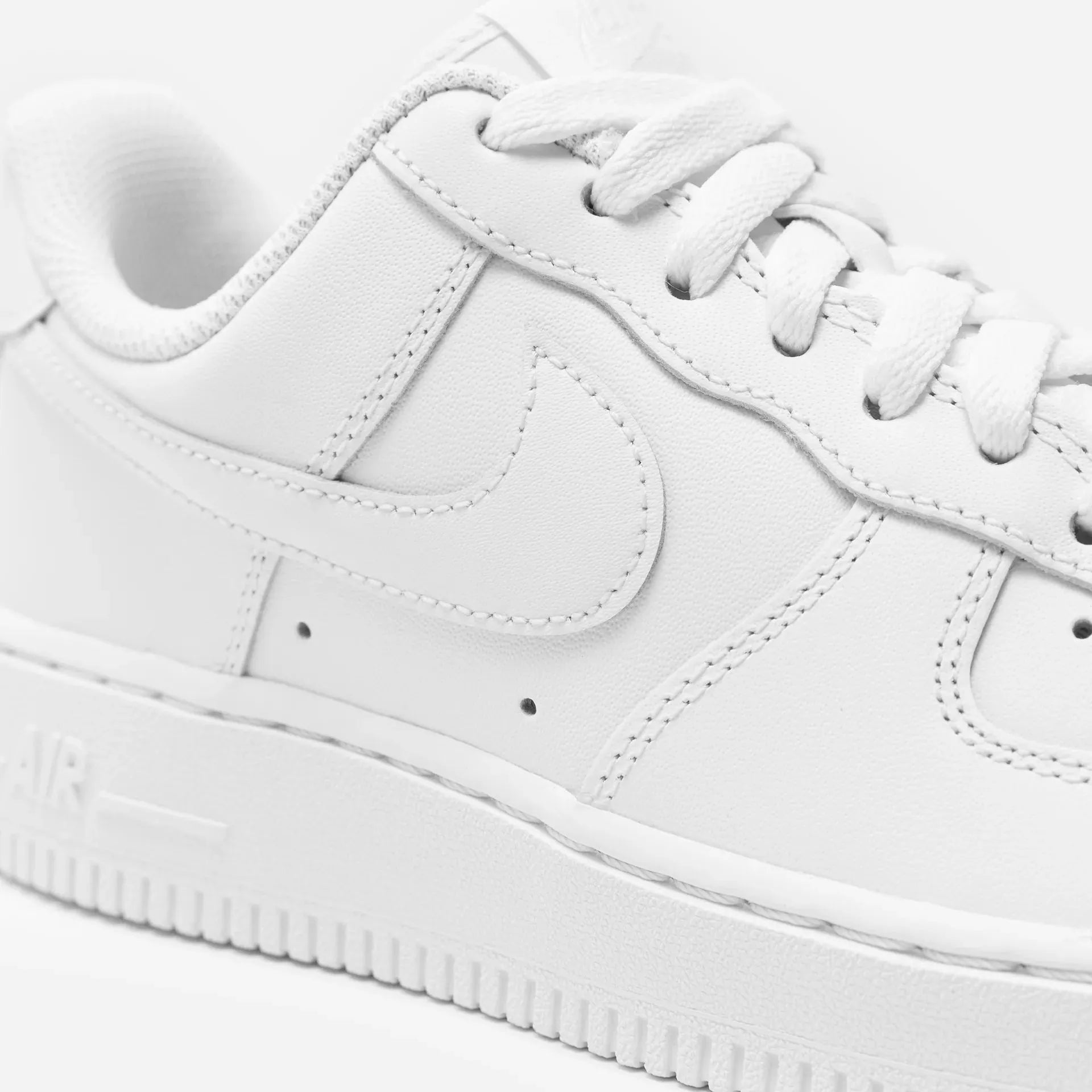 Air Force 1 Low Triple White