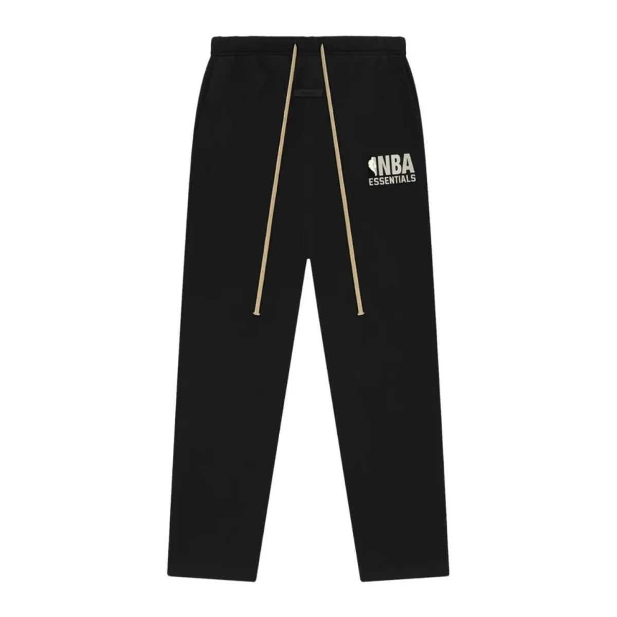 Czarne spodnie dresowe Fear of God Essentials Fleece Sweatpant z logo NBA i beżowymi sznurkami.