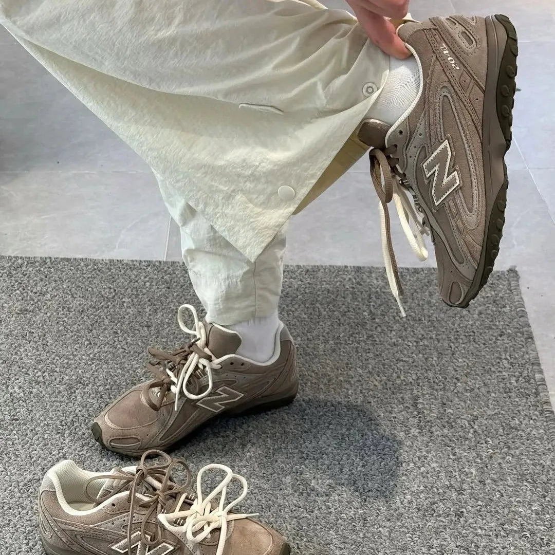 New Balance 204L Mushroom Arid Stone