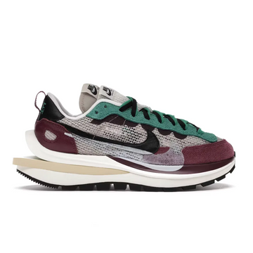 Nike Vaporwaffle sacai Villain Red Neptune Green
